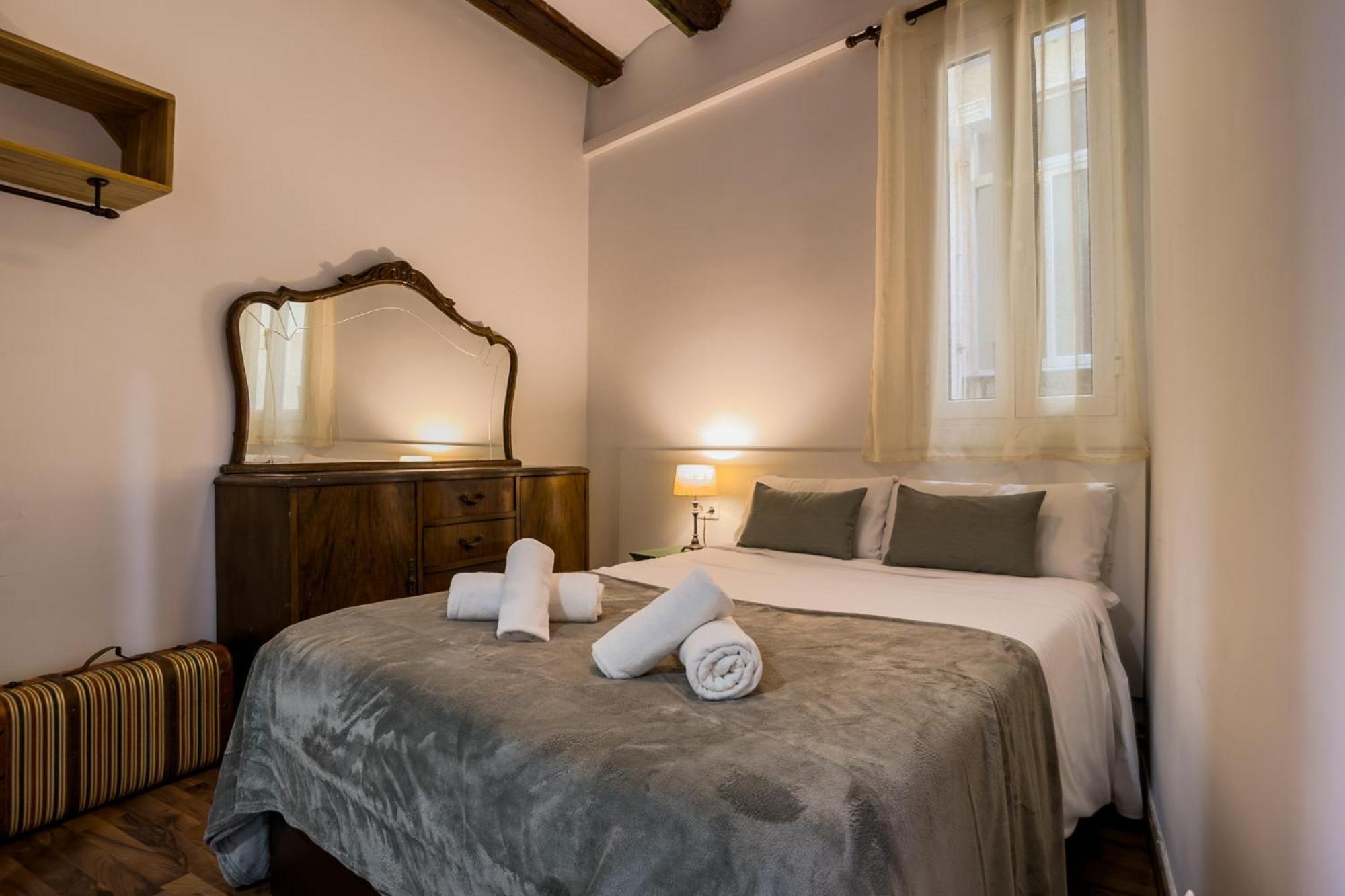 Magalhaes - Trad Flat In Poble Sec, Near Ramblas Barcelona Eksteriør bilde